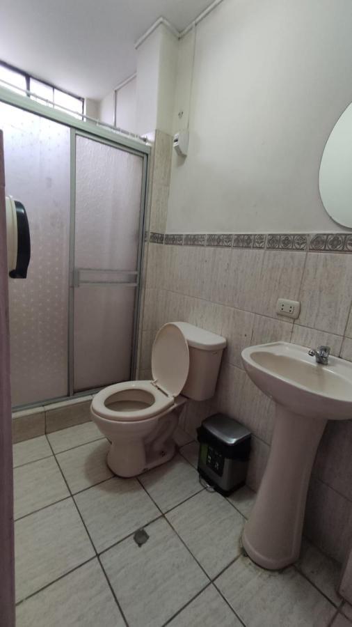 Guest House Tumbes Esterno foto
