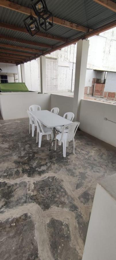 Guest House Tumbes Esterno foto