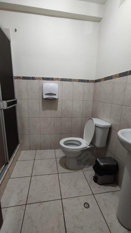 Guest House Tumbes Esterno foto