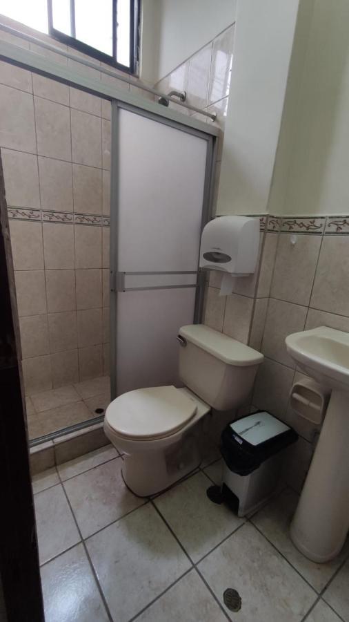 Guest House Tumbes Esterno foto