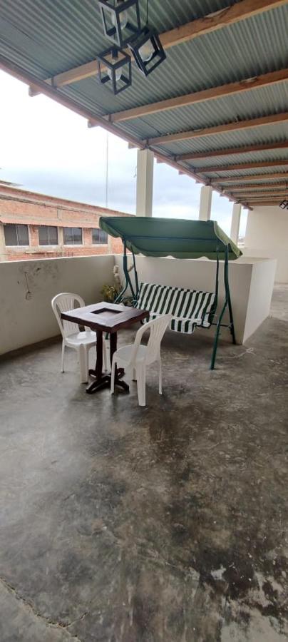 Guest House Tumbes Esterno foto